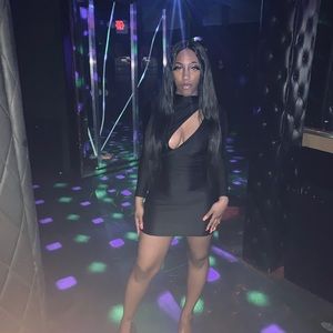 Meet your Posher, Adrienne